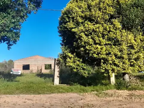 IMPORTANTE TERRENO CON CONSTRUCCION  VILLA RAMALLO