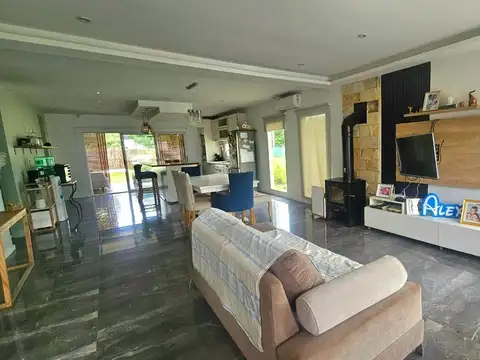 Casa en Alquiler en Countries y Barrios Cerrados en Moreno, USD 1.400