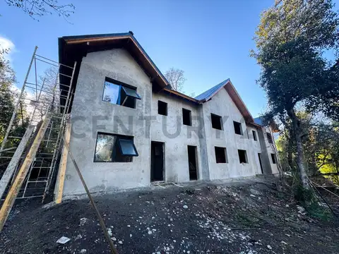 VENTA CASA EN VILLA LA ANGOSTURA