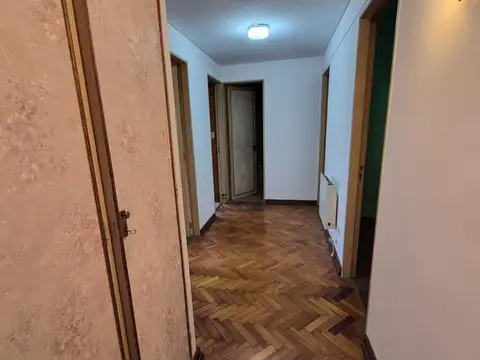 Departamento 5 ambientes con 3 baños