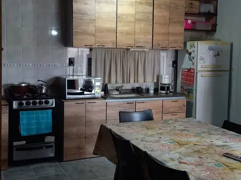 VENTA CASA 3 DORMITORIOS - HUMBOLDT.-