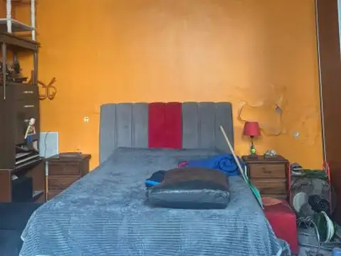 CASA EN PH  EN VILLA URQUIZA  AL FRENTE CON COCHERA