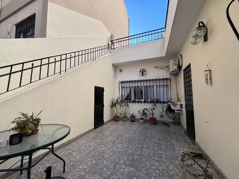 Avenida Directorio 1200