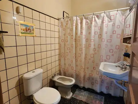 VENTA CASA 3 AMB LOTE PROPIO JARDIN - MATADEROS
