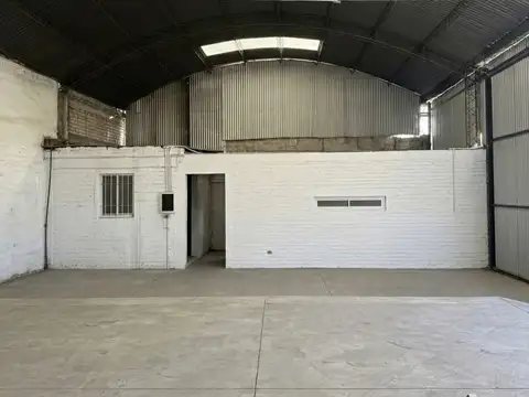 Galpón en alquiler de 120m2 ubicado en General Guitérrez