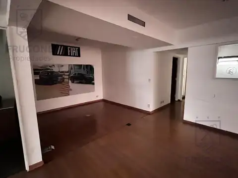 B. Mitre Al 800- Microcentro - alquiler Oficina Luminosa! Cochera fija  seguridad 24hs