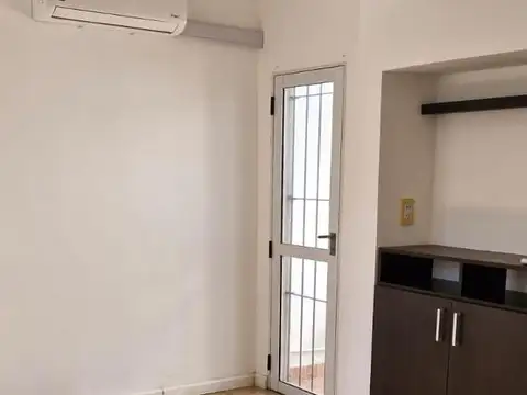 Depto Tipo Casa 2 ambientes con 1 baño