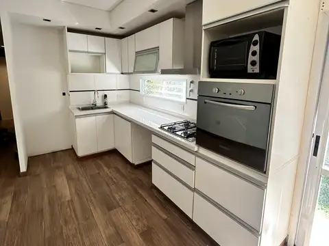 Depto Tipo Casa 3 ambientes con 1 baño