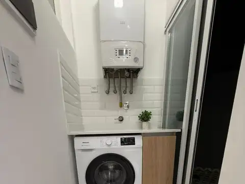 DEPARTAMENTO 3 AMBIENTES RECICLADO Y AMOBLADO CON 2 PATIOS, ZONA GÜEMES / ALDREY