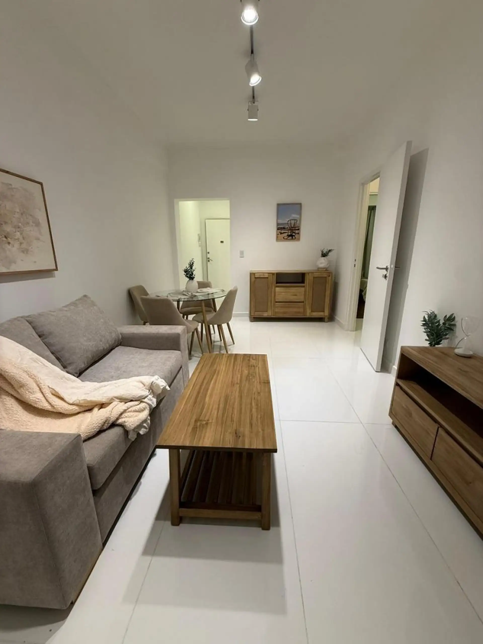 Departamento en venta 3 ambientes reciclado con dos patios - Güemes