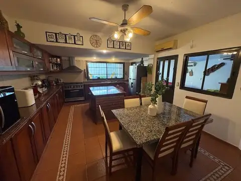 Casa en Venta al Este