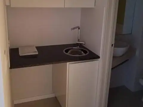 Oficina en Alquiler en Puerto Norte, $ 700.000
