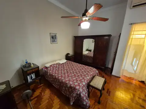 Depto Tipo Casa en Venta en Abasto, USD 230.000
