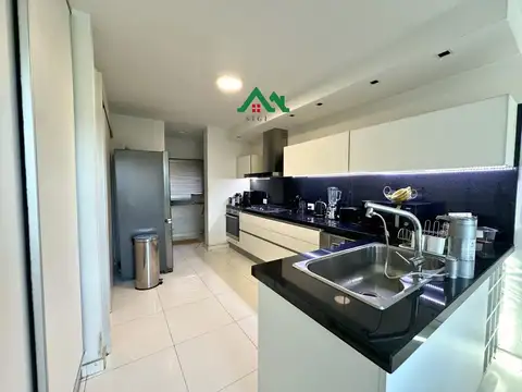 Departamento en Venta con 2 cocheras