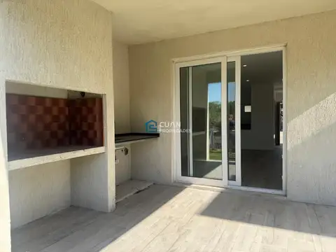 Departamento en Alquiler con 2 cocheras