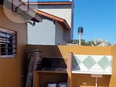 Casa 4 ambientes con 1 baño