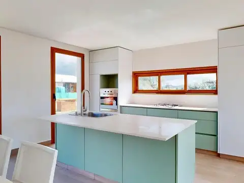 Casa en Alquiler al Este