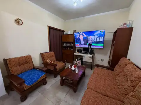 Depto Tipo Casa en Venta en Jose Leon Suarez, USD 49.000
