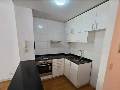 DEPTO DE 2 AMBIENTES AL FRENTE COLEGIALES