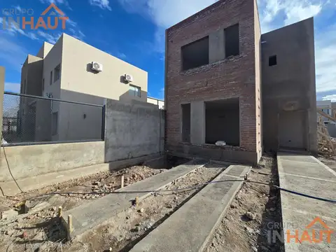 Depto Tipo Casa 5 ambientes con 1 baño