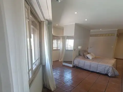 Depto Tipo Casa 3 ambientes con 2 baños