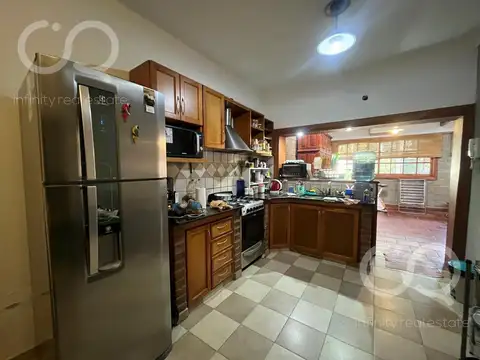 venta casa con pileta y parrilla en Ezpeleta- Quilmes