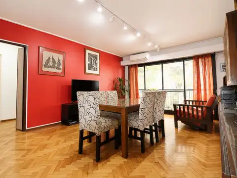 DEPARTAMENTO 3 AMBIENTES Y DEPENDENCIA CON BALCON.