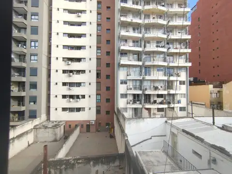 Departamento 6 ambientes con 2 baños