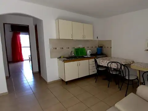 Depto de 2 Amb En 1er Piso a la venta! Zona Centro Santa Teresita. Oportunidad