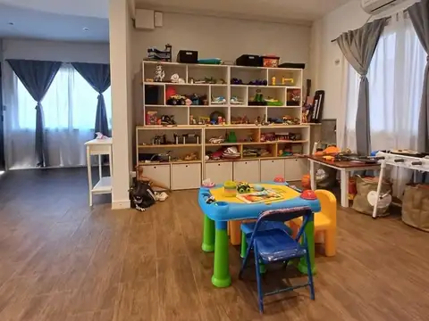 Casa en Venta en Castelar, USD 325.000