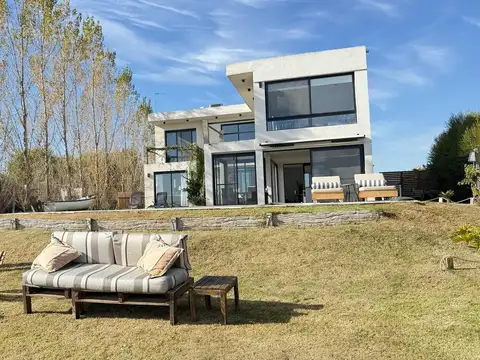 Casa en Alquiler Temporal en San Sebastian, USD 6.500