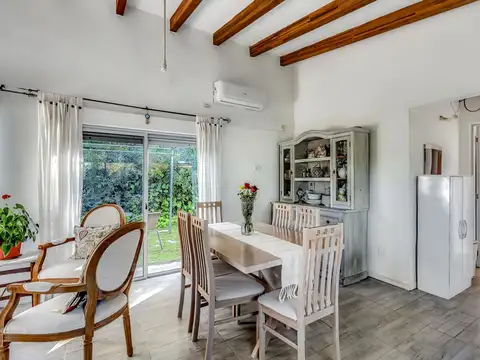 Casa en Venta con 1 cochera