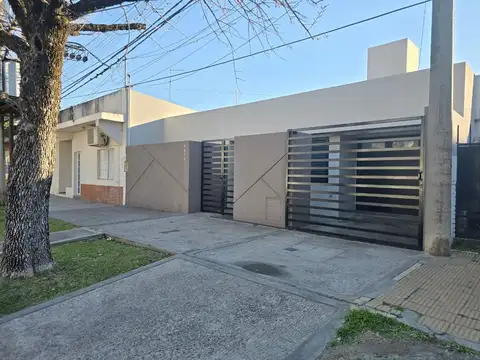 Casa en venta Reconquista