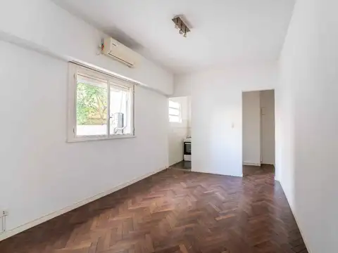 VENTA 2 AMBIENTES BAJO BELGRANO con GRAN JARDIN