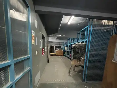 Galpon en Venta 36  mts Fondo