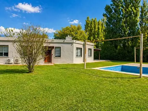 Casa 3 ambientes con 1 baño