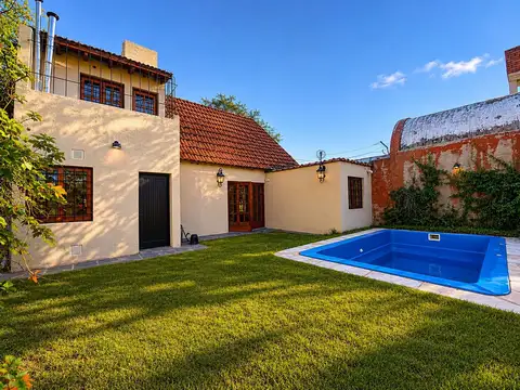 VENTA CASA DE 4 DORMITORIOS, DORREGO, GUAYMALLEN