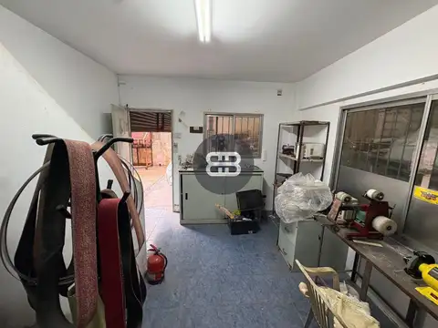 GALPÓN EN VILLA LYNCH DE 750MT2