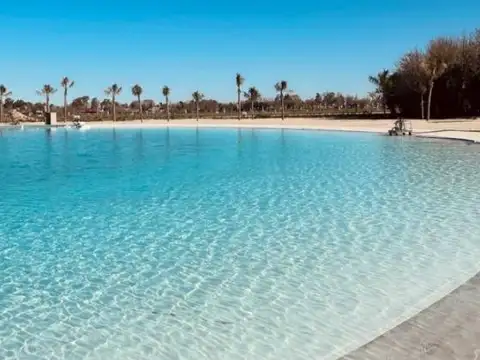 Terreno en Vida Lagoon (Funes)