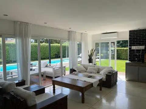 Casa en Alquiler Temporal de 4 dormitorios