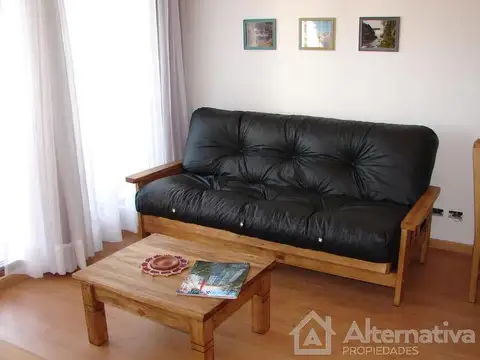 SAN LUIS al 3200 8° entre GALLO y AGUERO