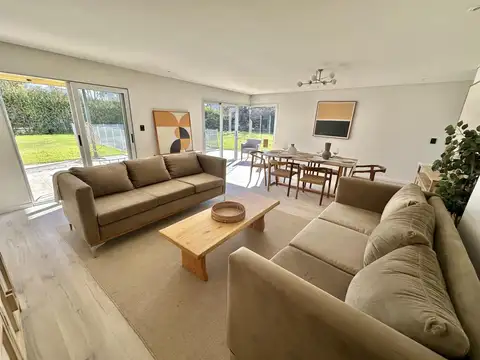 Casa en Venta al Este