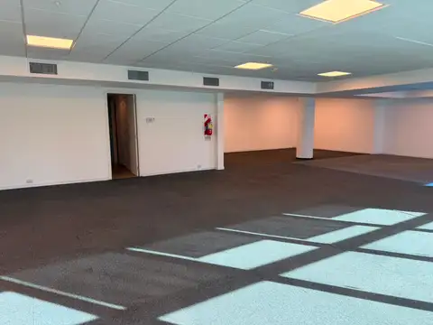 Oficina en Alquiler en Córdoba, USD 1.800
