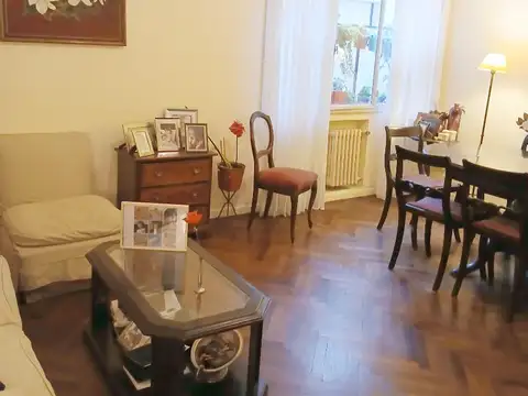 3 amb. APTO CRÉDITO. SE ESCUCHA OFERTA! ideal familia con niños. Buen espacio y tranquilo.