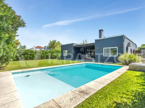 Casa en venta en Los Tacos, 3 dormitorios, jardin y pileta