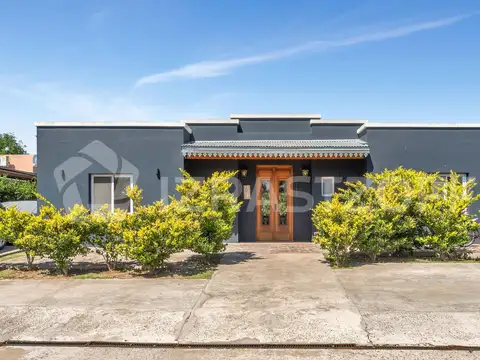 Casa en venta en Los Tacos, 3 dormitorios, jardin y pileta