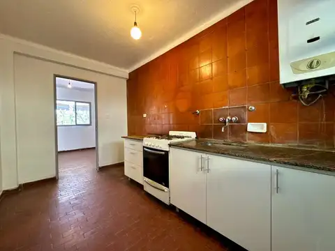 Departamento 7 ambientes con 1 baño