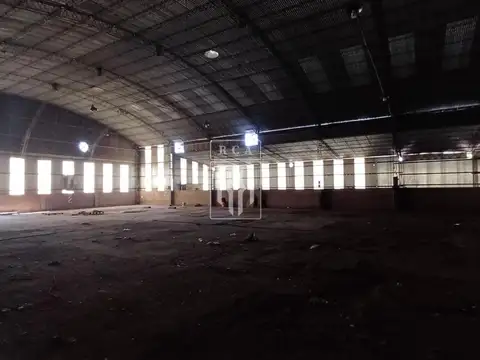 Alquiler de PREDIO con GALPON, Oficinas y Playa de maniobras sobre  RUTA 7 - CENTENARIO