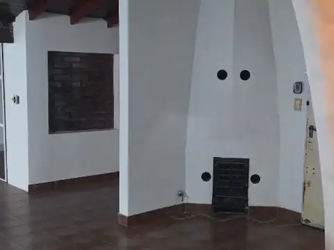 Chalet Quinta 600 m2 Av Piovano, a mts Av Fahy La Reja