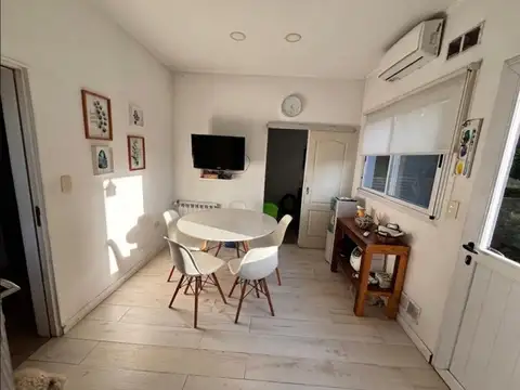 Casa 4 ambientes con 1 baño